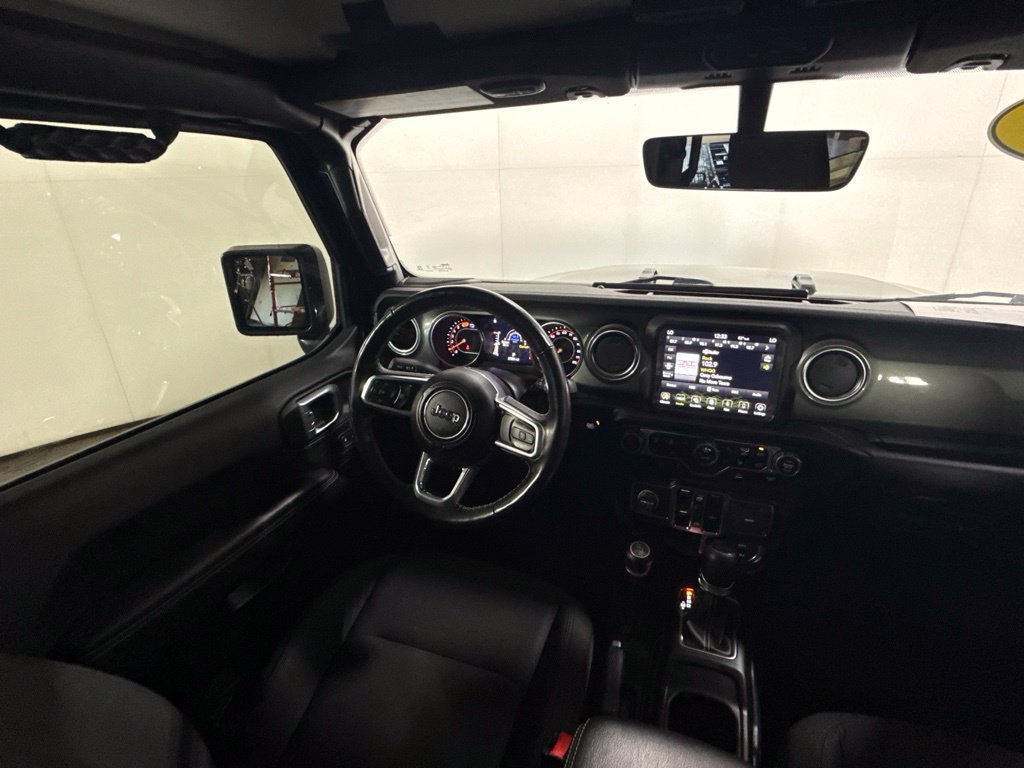 Used 2023 Jeep Wrangler Unlimited Sahara w/ LED Lighting Group AWD/4WD image 16