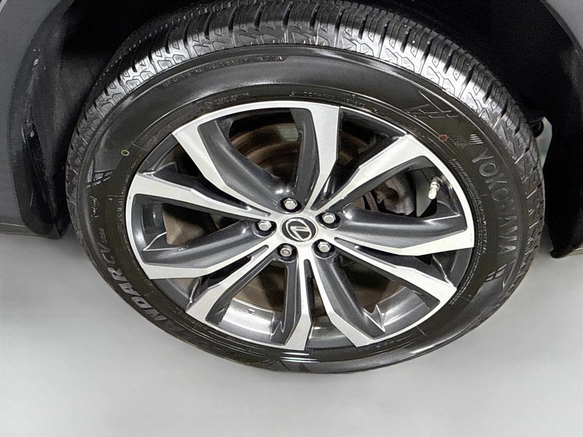 Used 2019 Lexus RX 350L AWD w/ Premium Package image 30