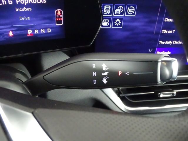 Used 2025 Chevrolet Equinox EV LT image 30