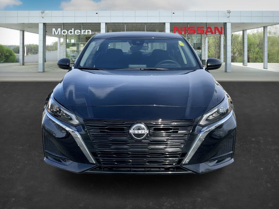 Certified 2025 Nissan Altima 2.5 S image 8