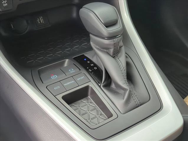 Used 2025 Toyota RAV4 LE FWD image 15