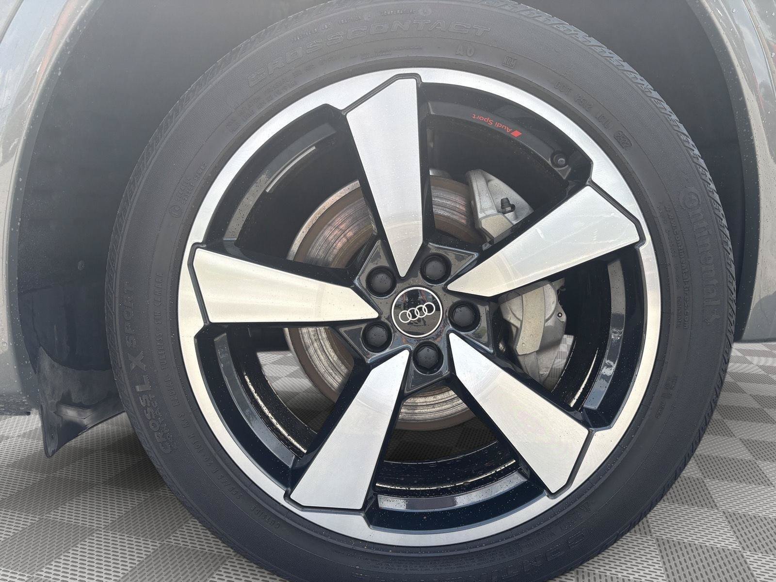 Certified 2023 Audi Q5 2.0T Prestige AWD/4WD image 9