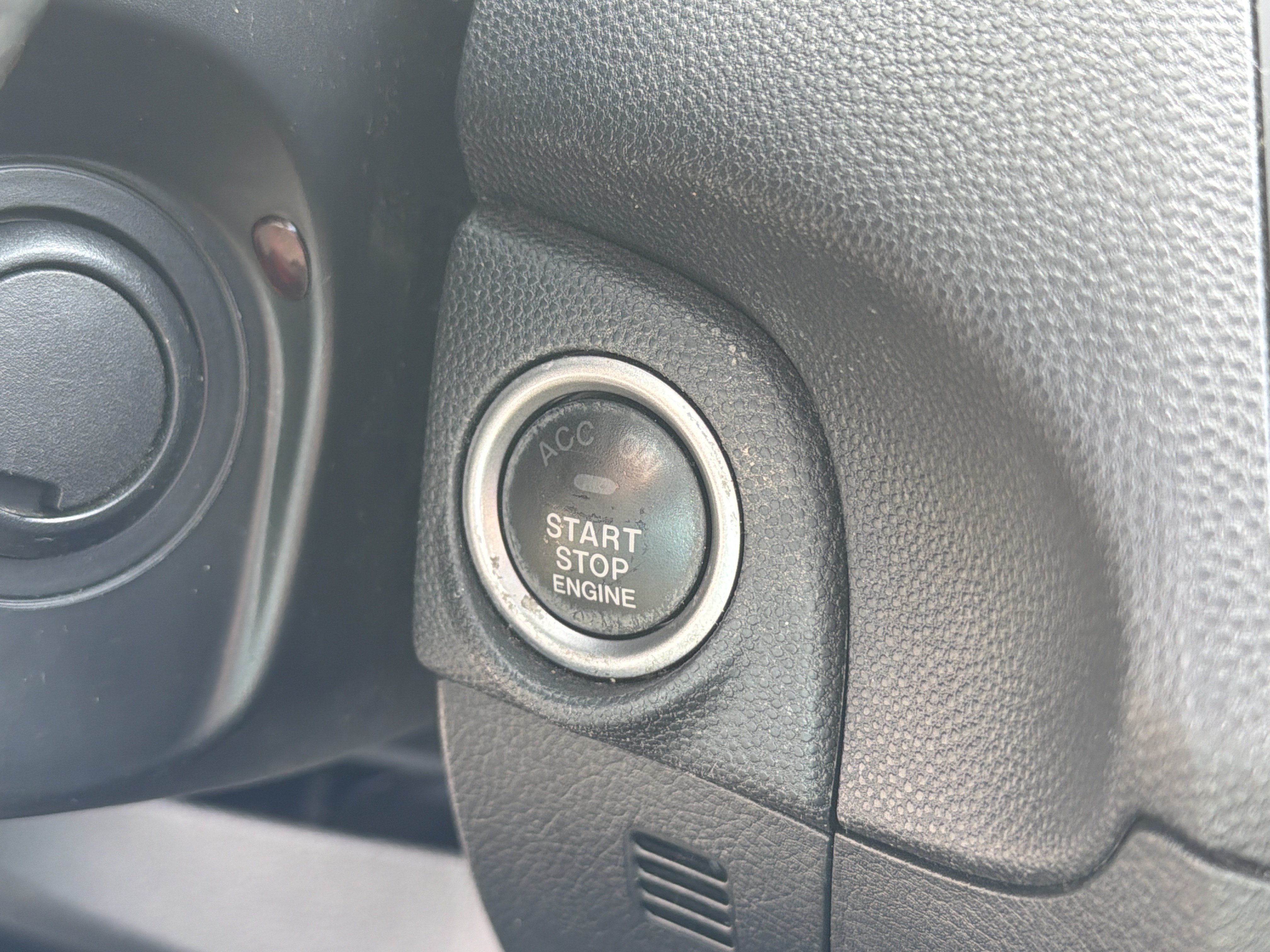 Used 2012 MAZDA MAZDA3 s Touring FWD image 19