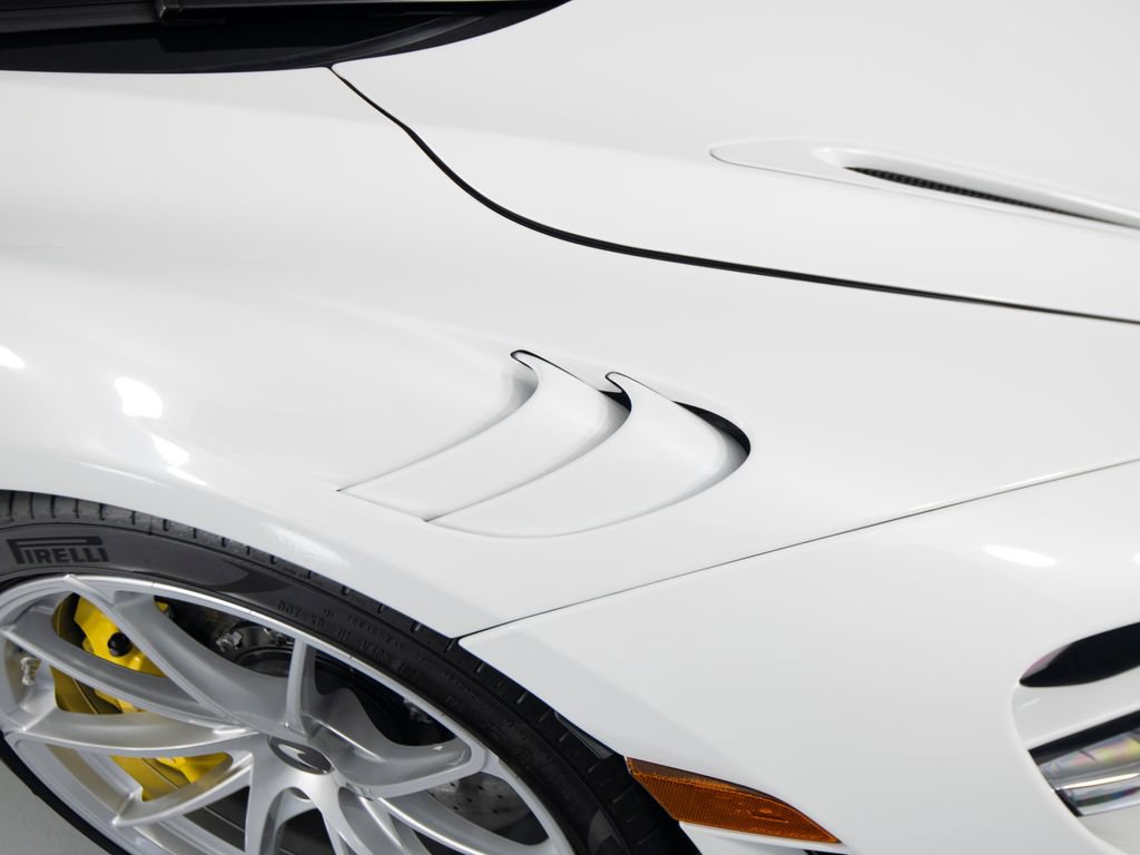 Used 2024 McLaren 750S Spider RWD image 43