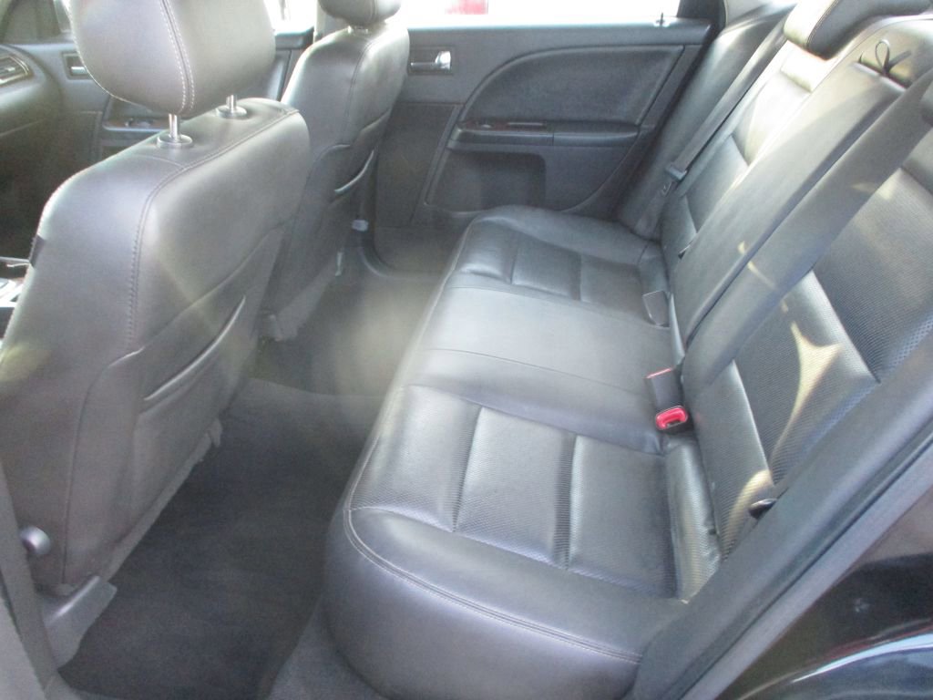 Used 2009 Ford Taurus Limited image 8