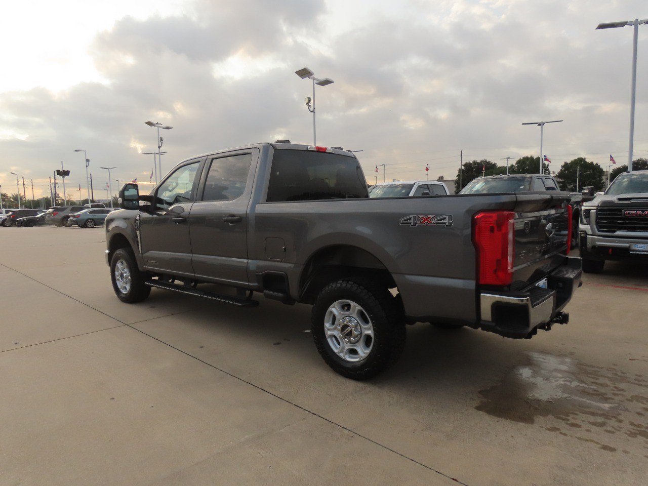 Used 2025 Ford F250 XLT AWD/4WD image 16