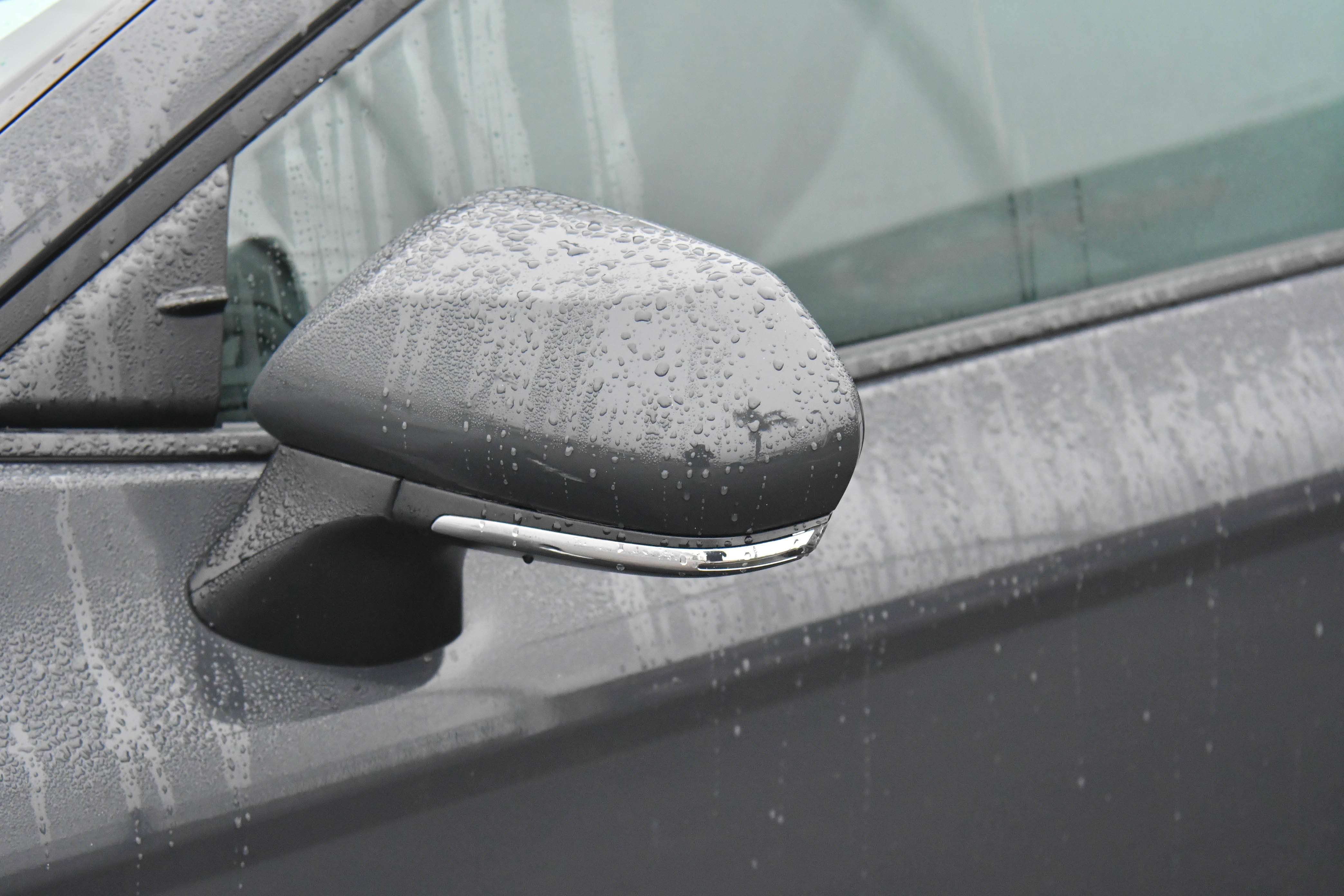 Used 2025 Toyota Camry LE image 13