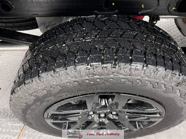 New 2026 Chevrolet Silverado 1500 Custom Trail Boss w/ Dark Appearance Package image 16