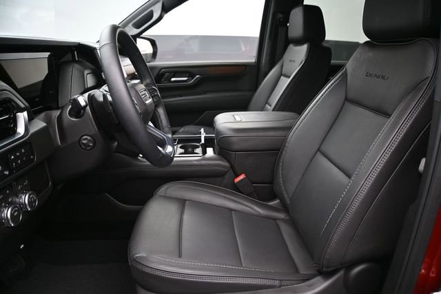 Used 2026 GMC Yukon Denali AWD/4WD image 10