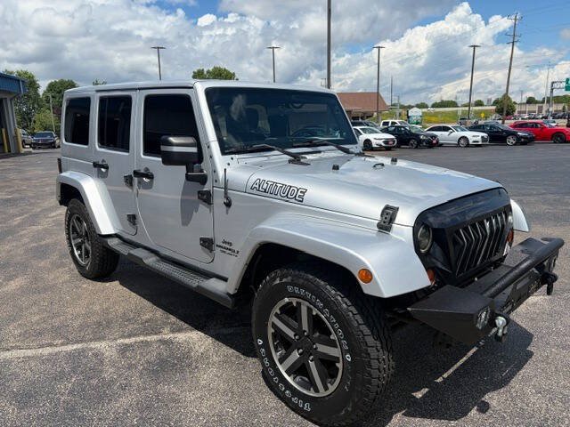 Used 2012 Jeep Wrangler Unlimited Sahara