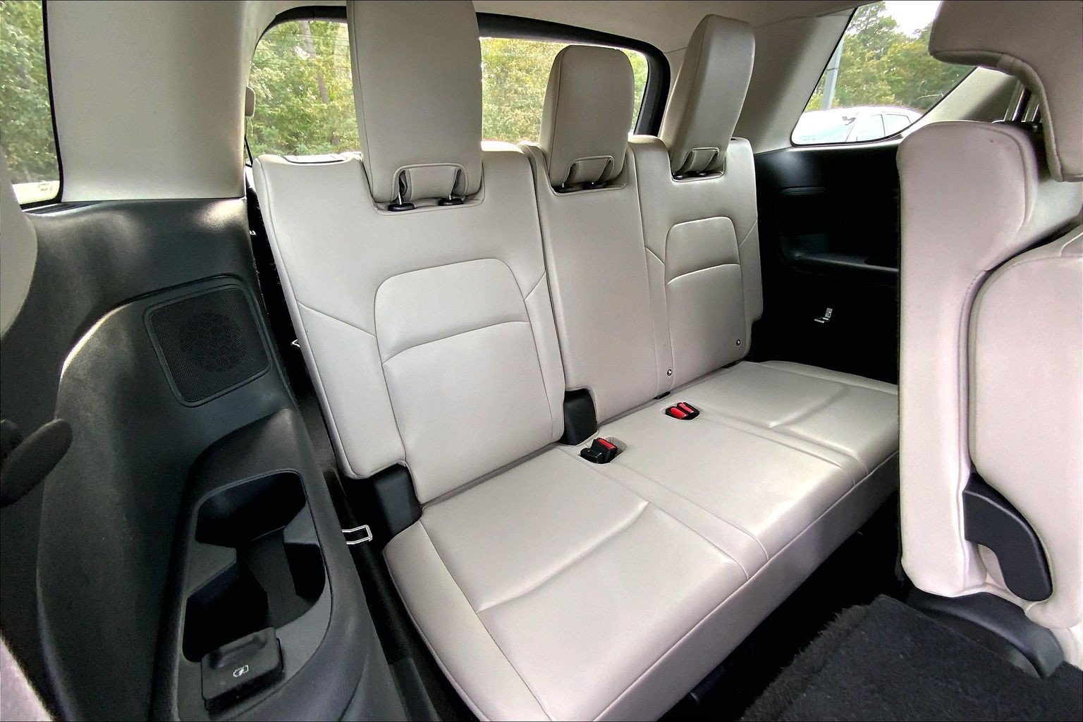 Used 2022 Nissan Pathfinder Platinum w/ Cargo Package AWD/4WD image 31
