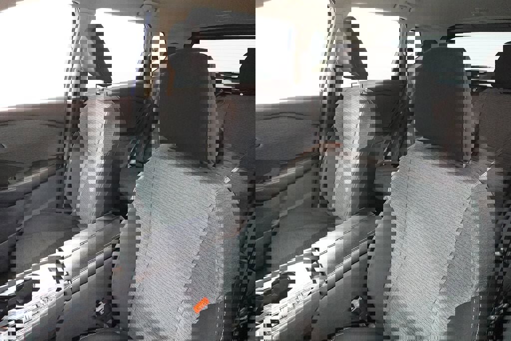 Used 2023 Nissan Rogue SV image 12