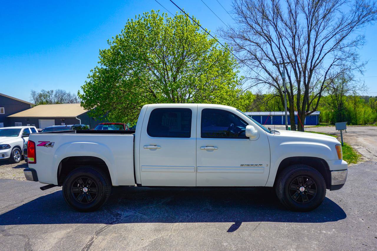 Used 2008 GMC Sierra 1500 SLE w/ Power Pack Plus AWD/4WD image 2