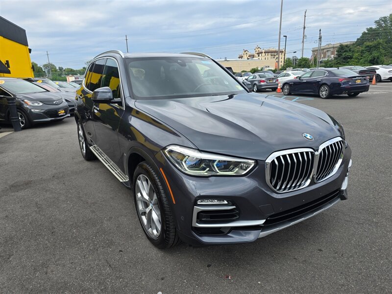 Used 2019 BMW X5 xDrive40i w/ Executive Package AWD/4WD image 4