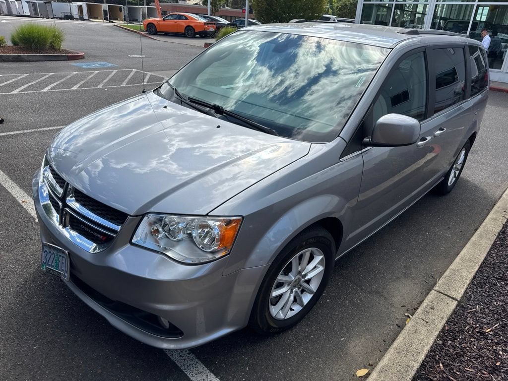 Certified 2019 Dodge Grand Caravan SXT FWD image 2
