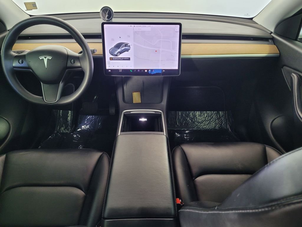 Used 2021 Tesla Model Y Long Range image 18