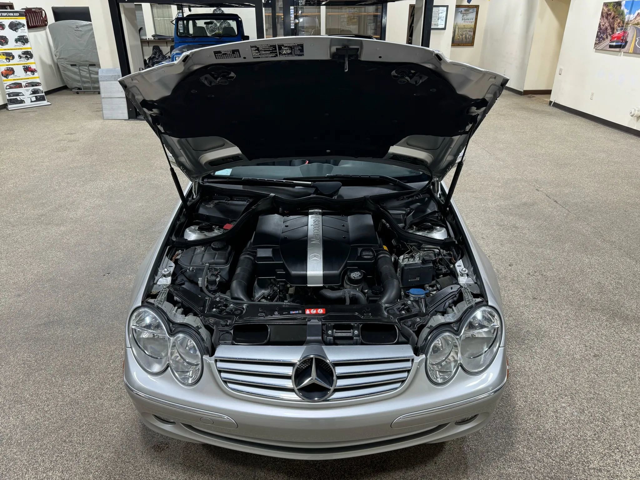 Used 2005 Mercedes-Benz CLK 320 Cabriolet image 74