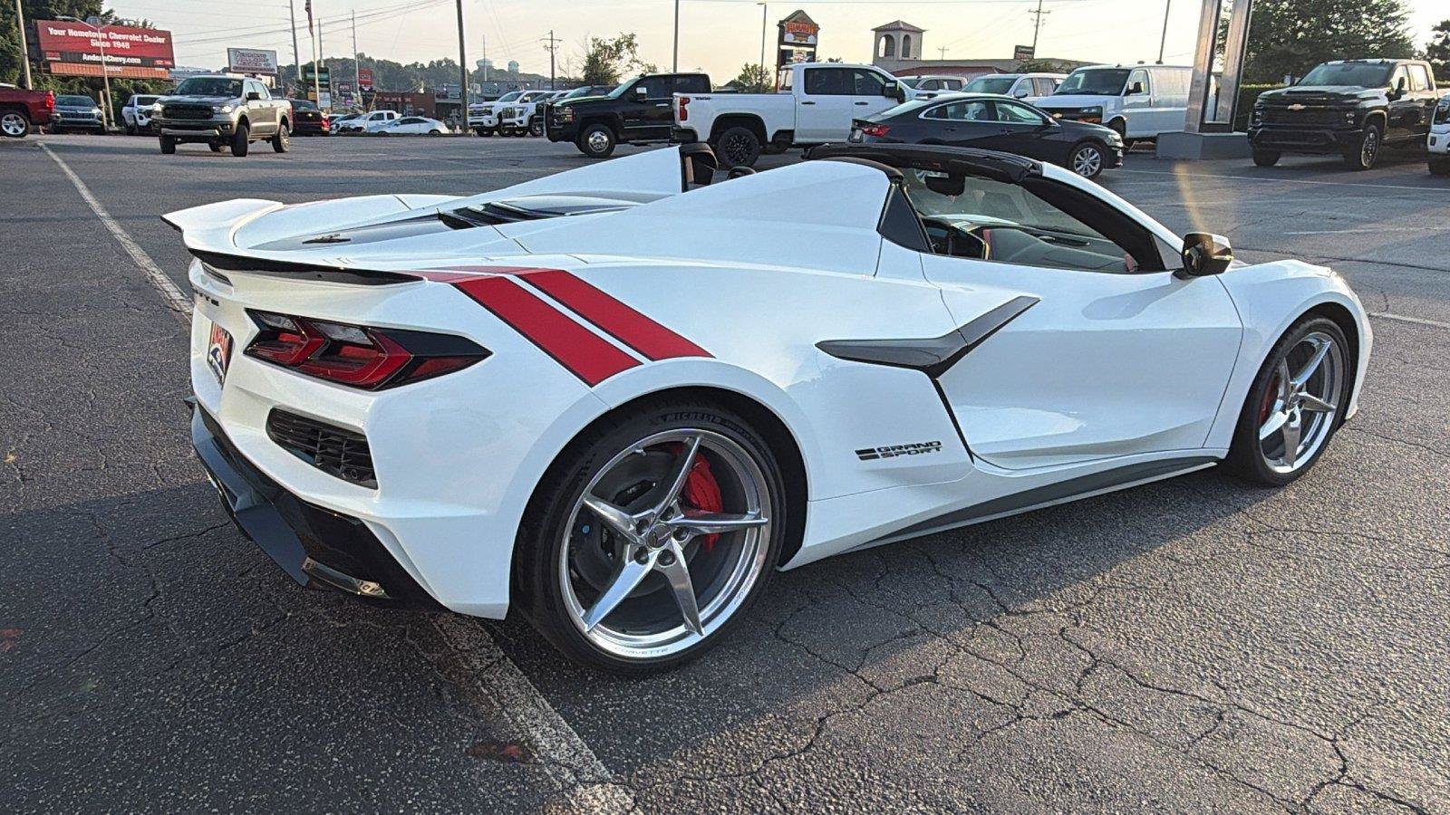 New 2027 Chevrolet Corvette Grand Sport w/ Stealth Interior Trim Package RWD image 8