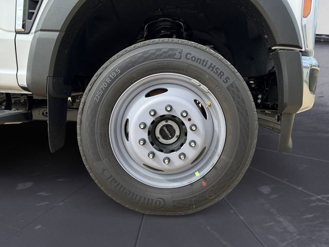 New 2025 Ford F450 XL w/ XL Chrome Package image 14