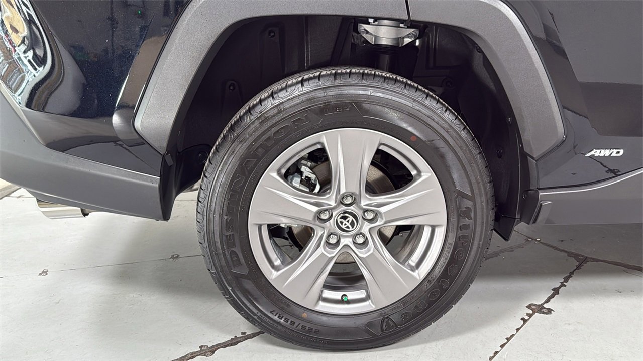 Certified 2025 Toyota RAV4 LE image 22