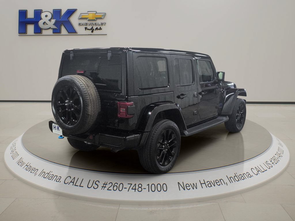 Used 2021 Jeep Wrangler Unlimited Sahara AWD/4WD image 6