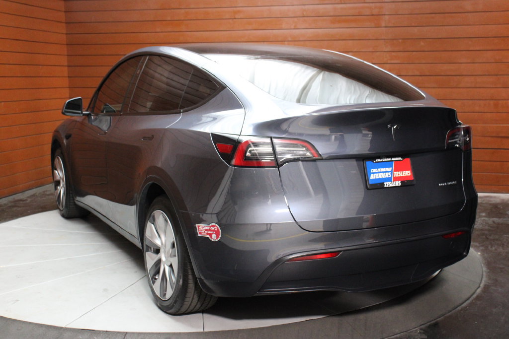 Used 2023 Tesla Model Y Long Range AWD/4WD image 27