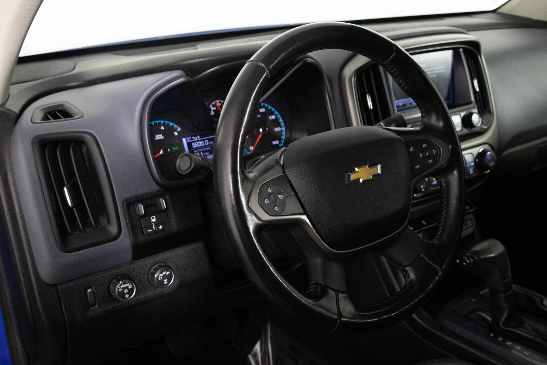 Used 2018 Chevrolet Colorado Z71 image 30