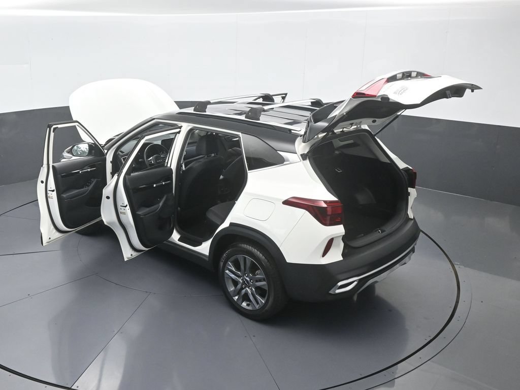 Used 2023 Kia Seltos S FWD image 61