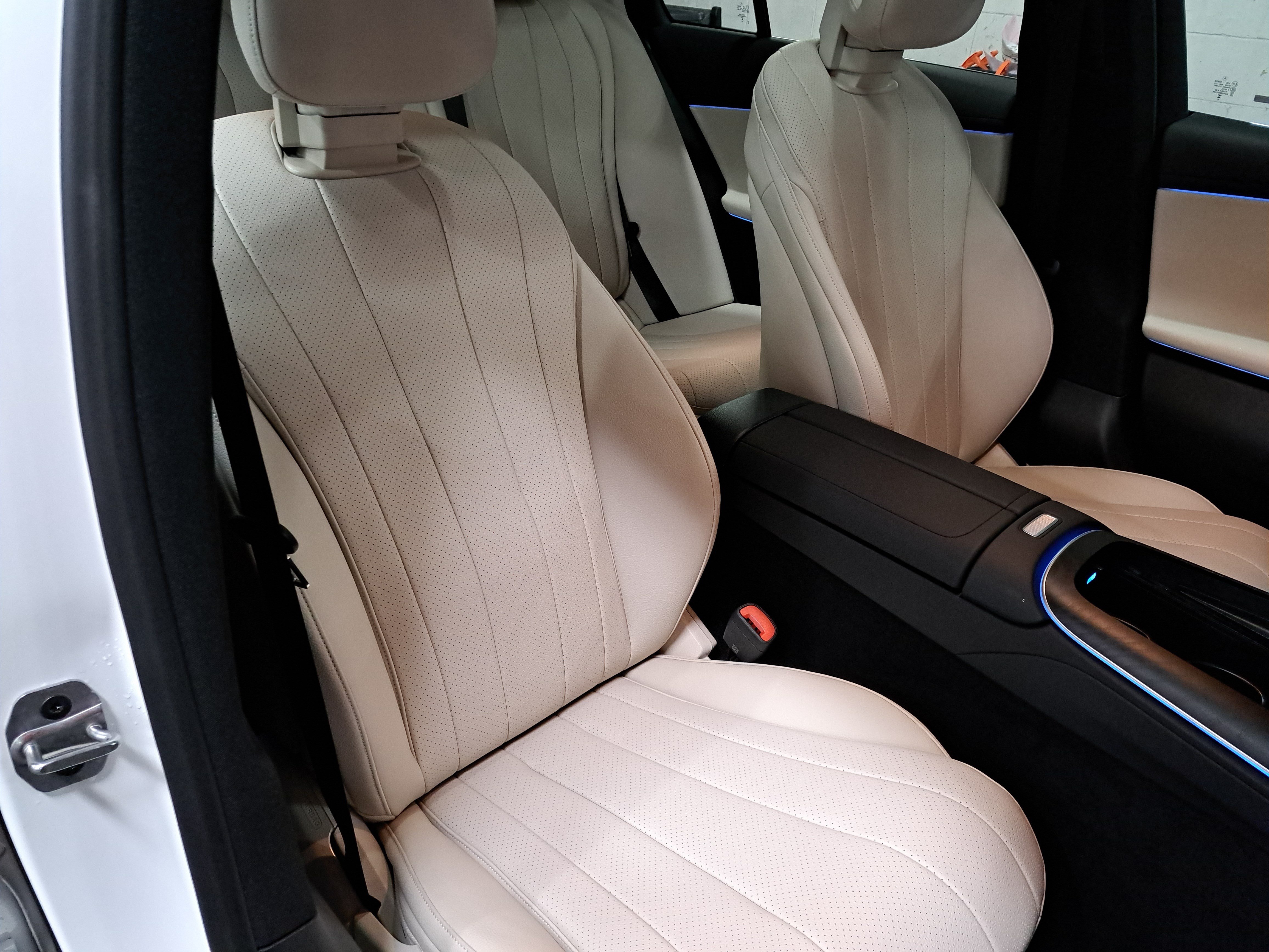 Used 2026 Mercedes-Benz E 350 4MATIC Sedan image 11