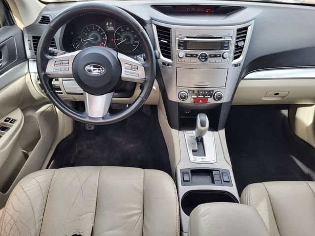 Used 2010 Subaru Legacy 2.5i Premium image 26