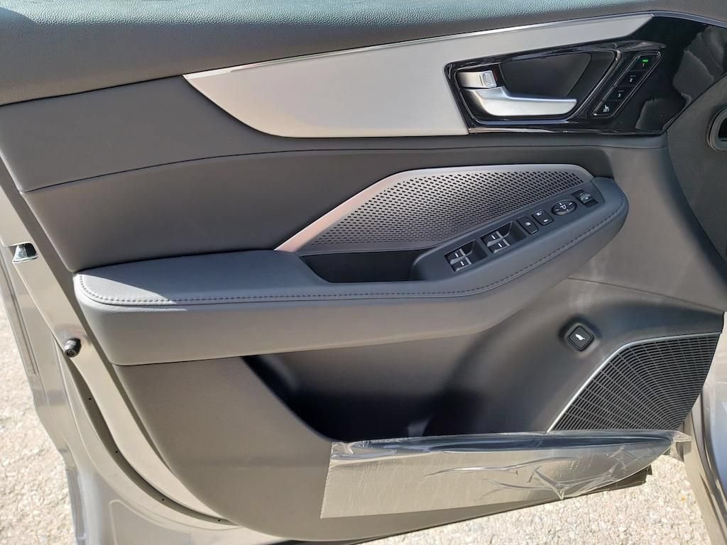 New 2026 Acura MDX SH-AWD image 11