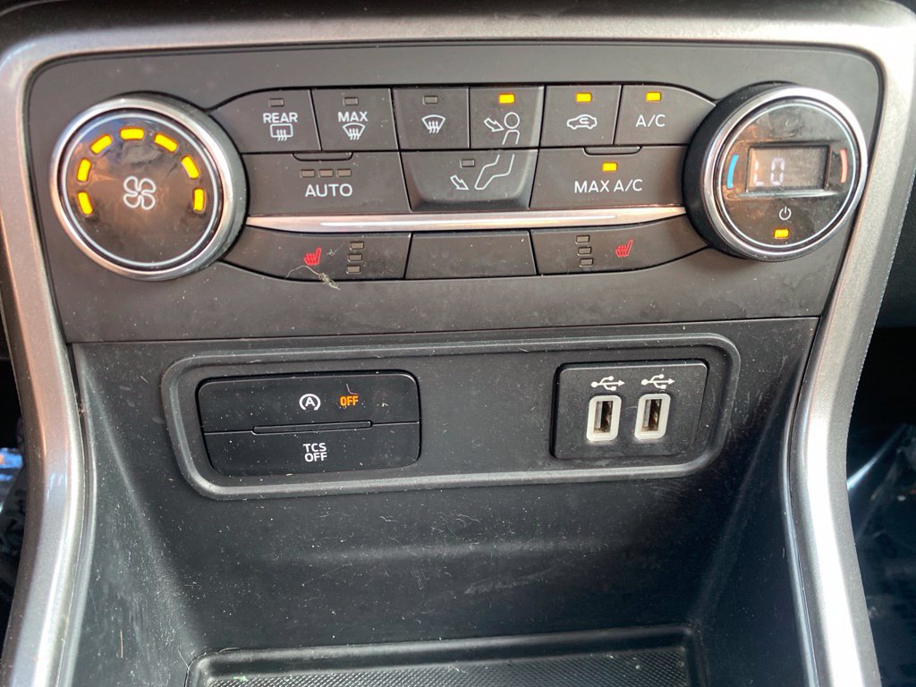 Used 2020 Ford EcoSport SE FWD image 30