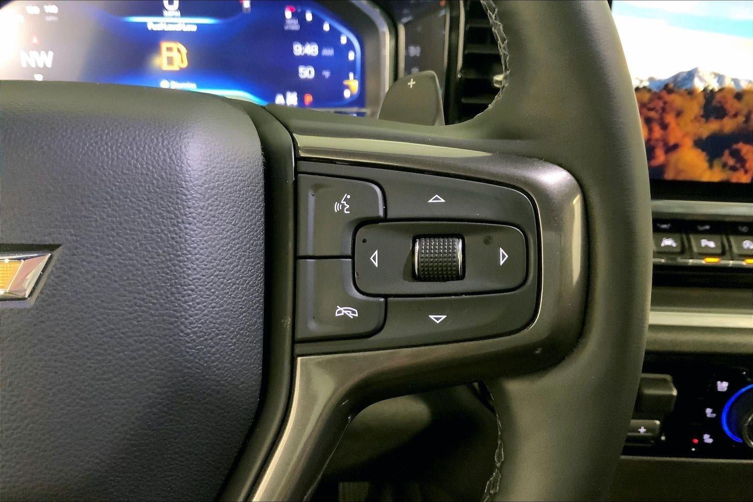 Used 2025 Chevrolet Silverado 1500 High Country w/ High Country Premium Package AWD/4WD image 19