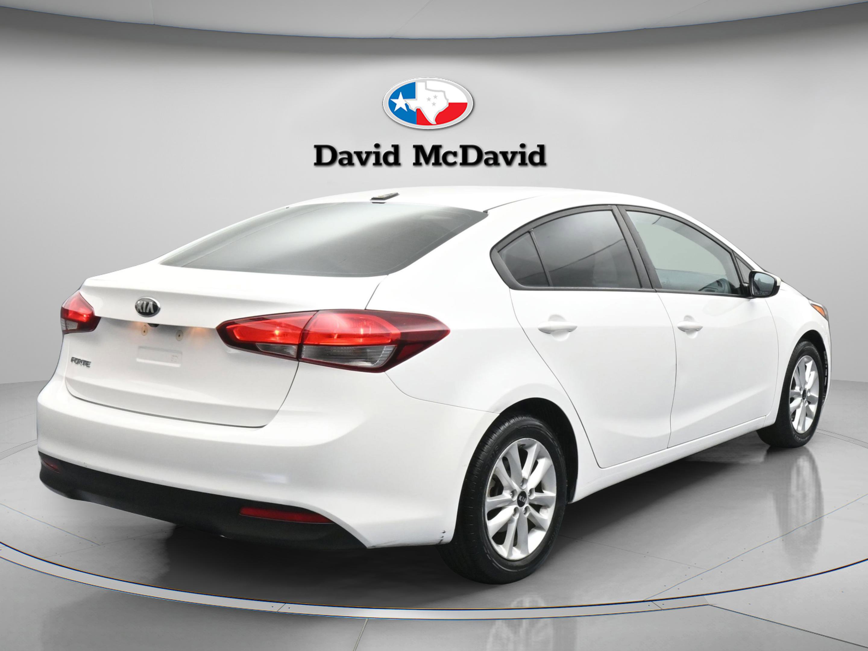 Used 2017 Kia Forte LX w/ LX Popular Package image 8