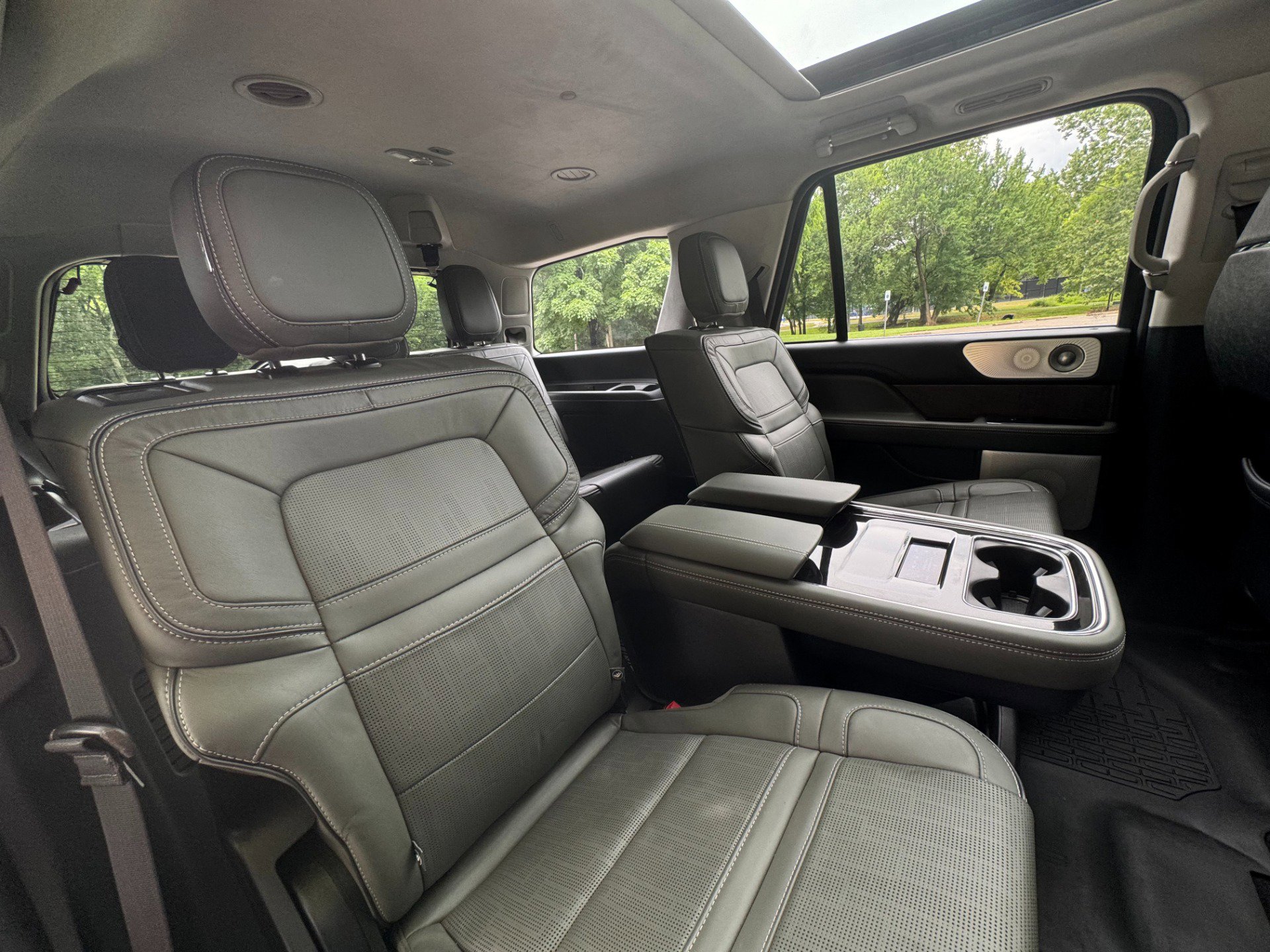 Used 2022 Lincoln Navigator Black Label image 44