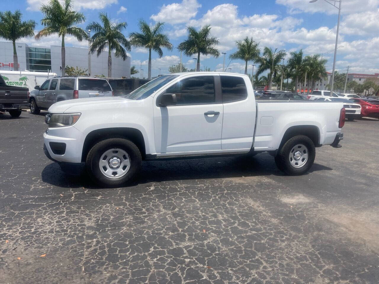 Used 2016 Chevrolet Colorado W/T RWD image 2