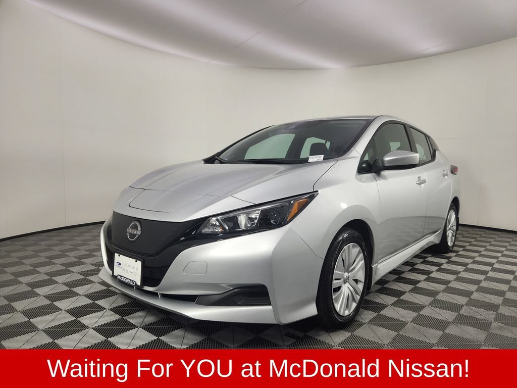 Used 2025 Nissan Leaf S FWD image 1