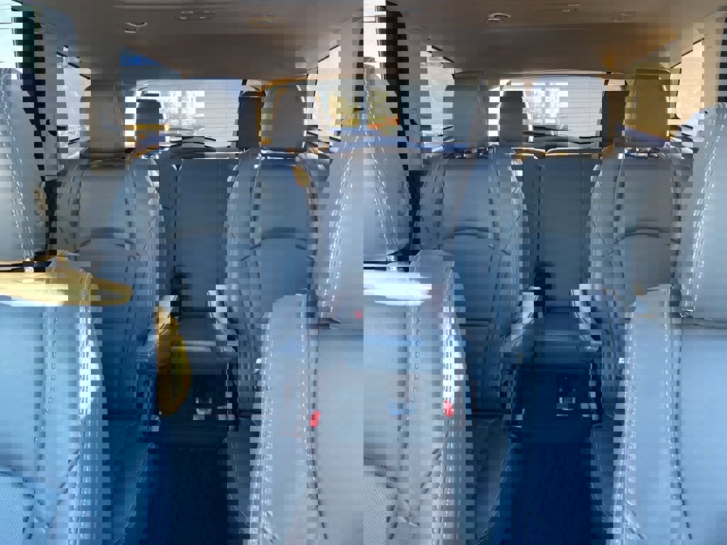 Used 2021 Buick Enclave Premium w/ Sun and Sites Package image 36