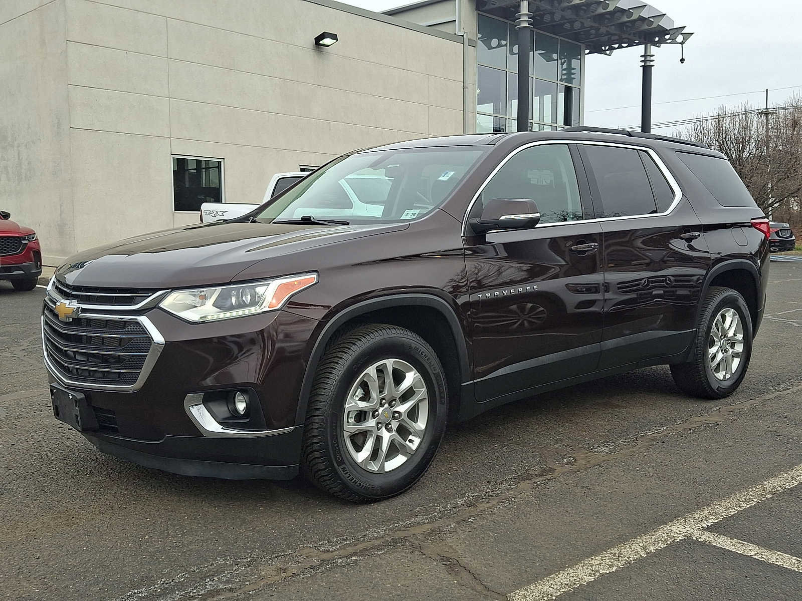 Used 2021 Chevrolet Traverse LT AWD/4WD image 3