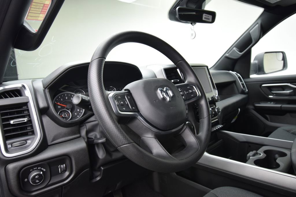 New 2026 RAM 1500 4x4 Crew Cab image 30