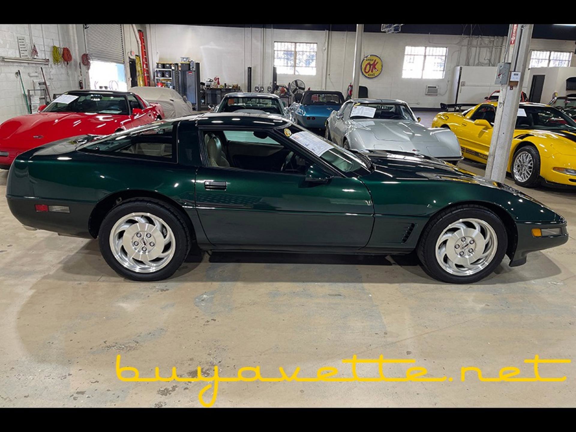Used 1996 Chevrolet Corvette Coupe image 7