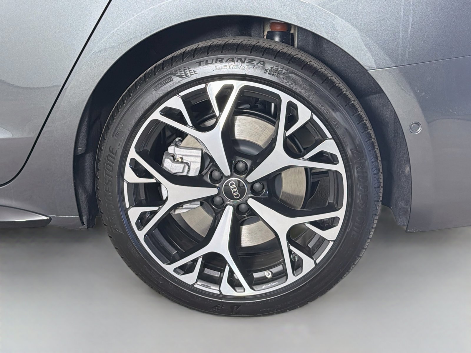 New 2026 Audi A6 Premium Plus AWD/4WD image 33
