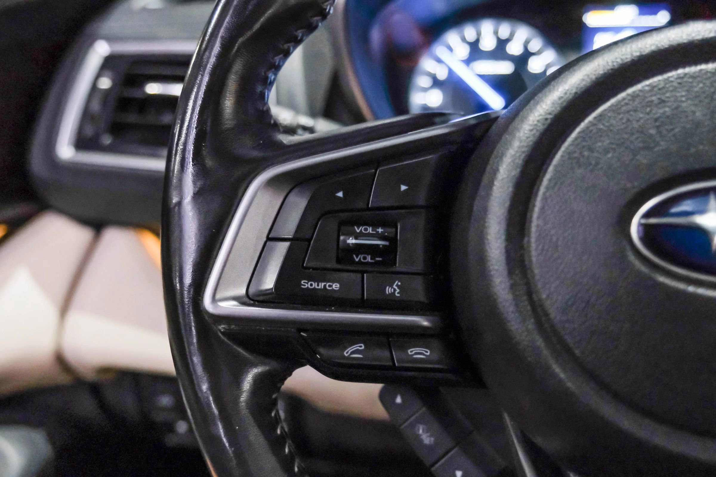 Used 2019 Subaru Ascent Touring w/ Popular Package #3 image 15