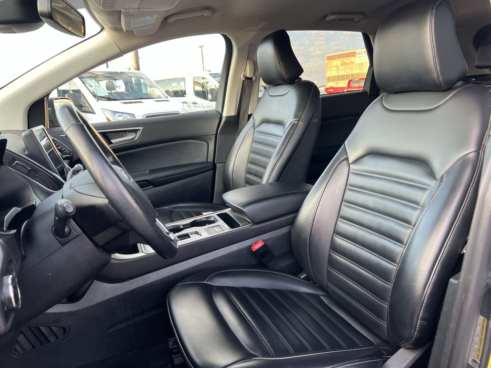 Used 2024 Ford Edge SEL AWD/4WD image 13
