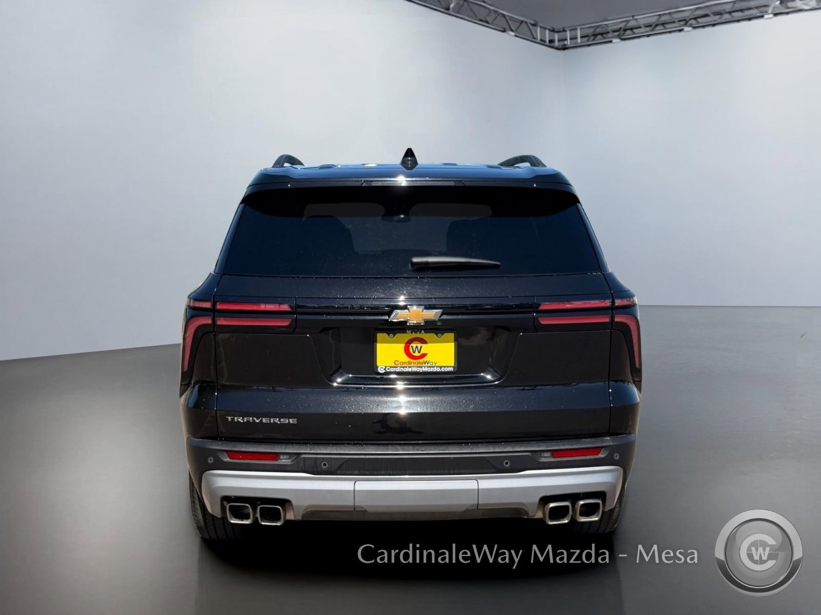 Used 2025 Chevrolet Traverse LT image 6