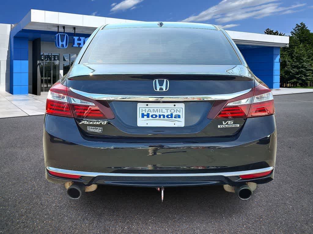 Used 2016 Honda Accord Touring image 23
