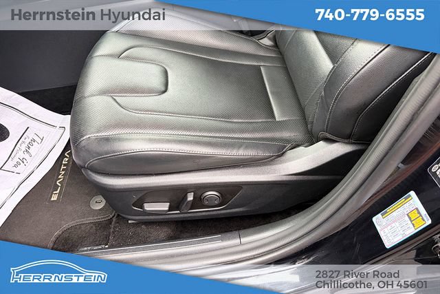 Used 2025 Hyundai Elantra Limited FWD image 11