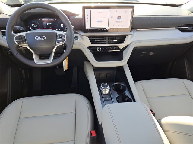 New 2026 Ford Explorer Active w/ Active Comfort Package image 24
