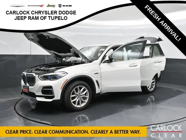 Used 2022 BMW X5 xDrive45e w/ Executive Package AWD/4WD image 58