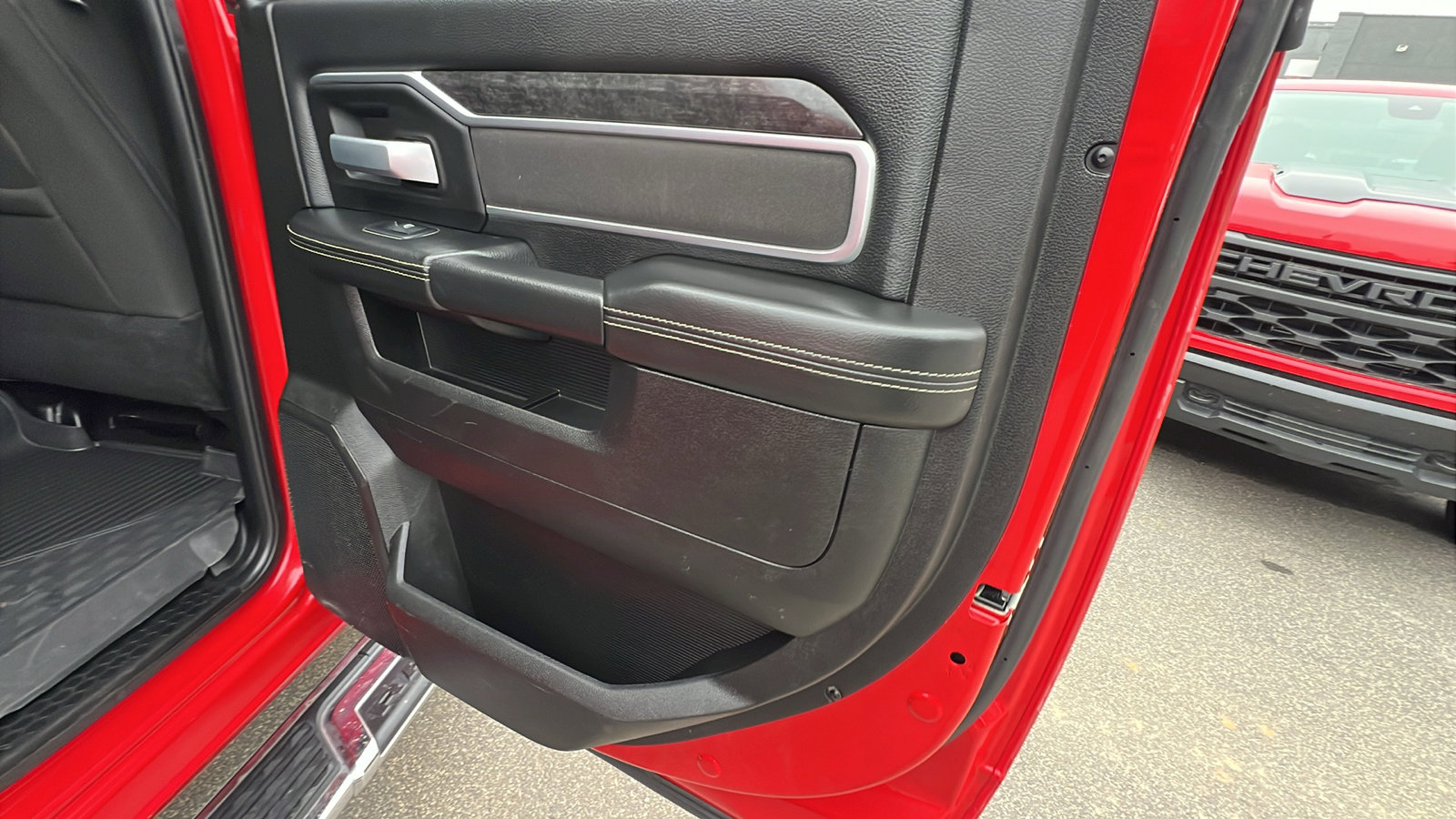 Used 2024 RAM 2500 Big Horn w/ Bed Utility Group image 20